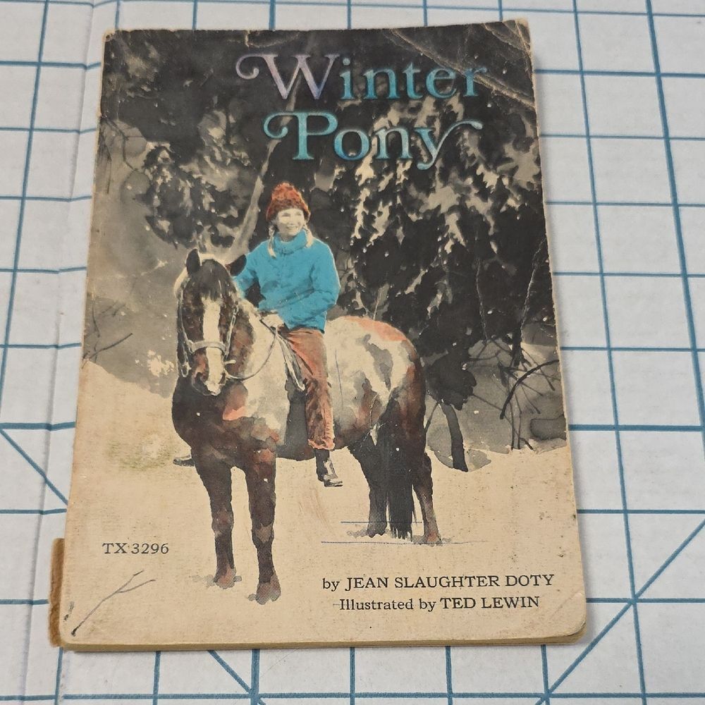 3/$21‎ Winter Pony by Jean Slaughter Doty, Preloved 1975 VTG Paperback Book